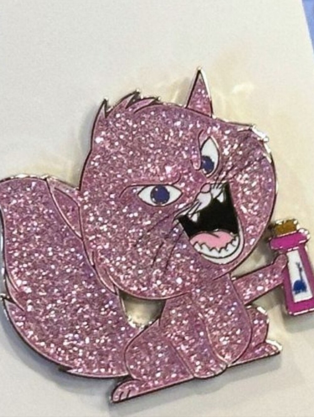 NWT Disney Glitter Yzma The Cat Pin From  Emperors New Groove